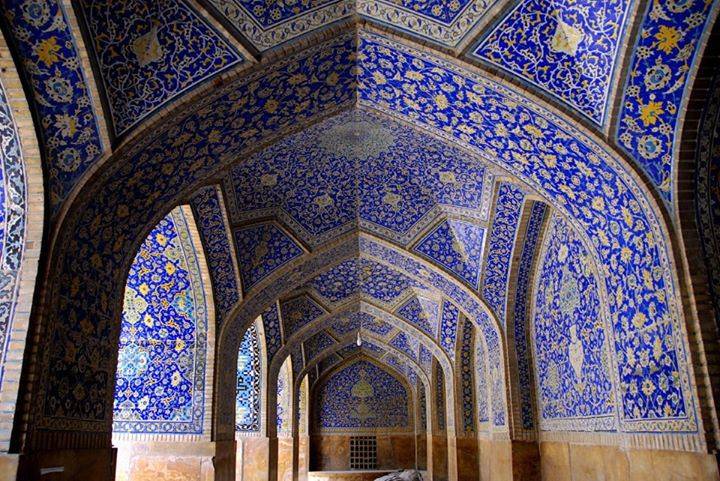 مسجد امام اصفهان شاهکار رنگی معماری جهان معرفی شد